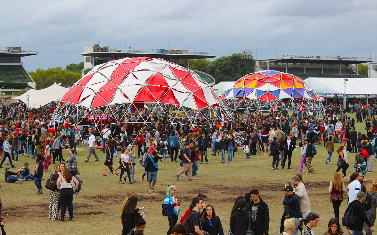 Domos Argentina - Frecuencia 6 lateral